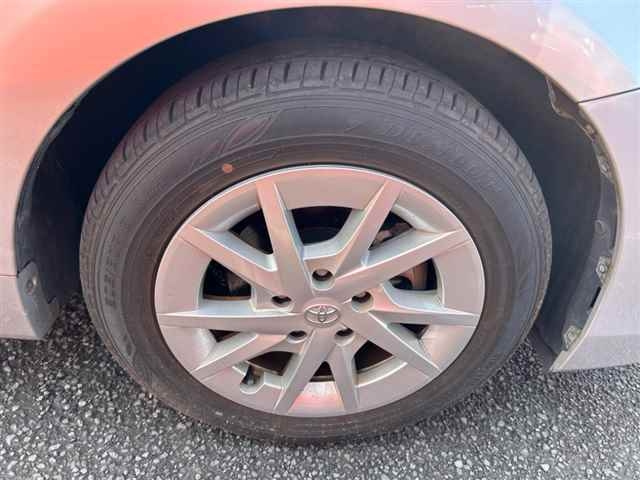 TOYOTA PRIUS ALPHA 2015