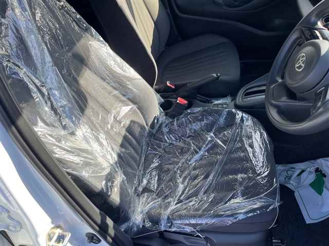 TOYOTA YARIS 2025