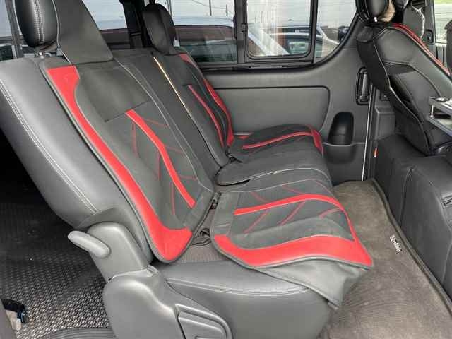 TOYOTA HIACE VAN 2020