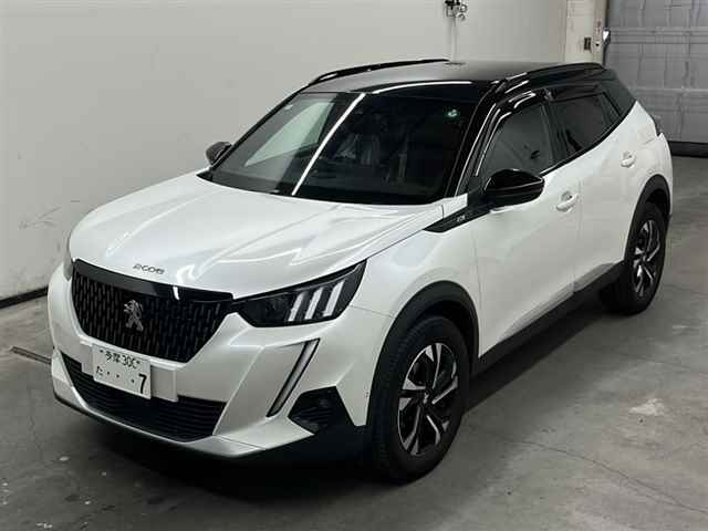 PEUGEOT 2008 2021