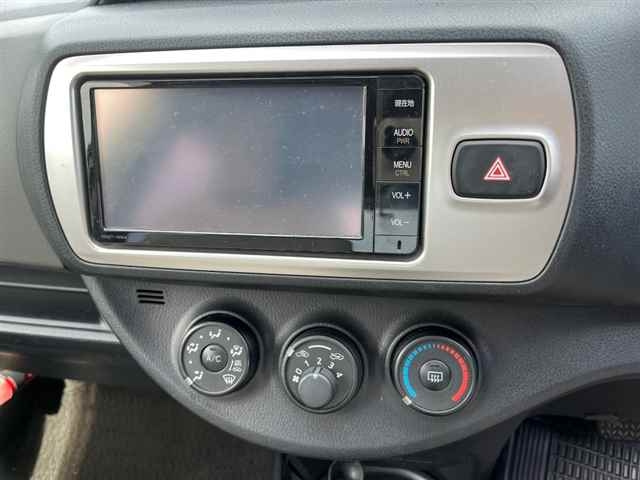 TOYOTA VITZ 2014