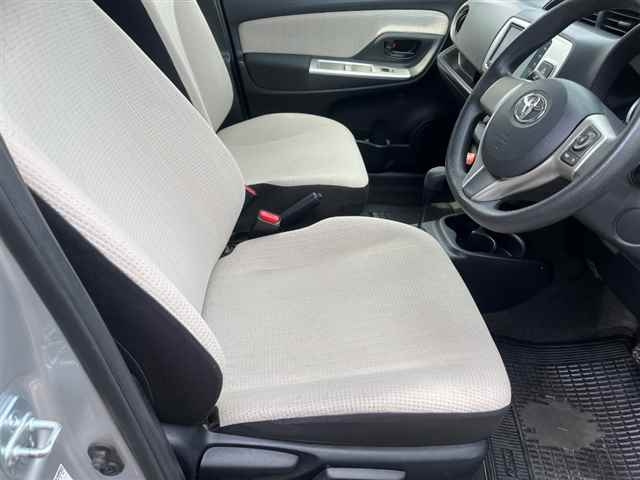TOYOTA VITZ 2014