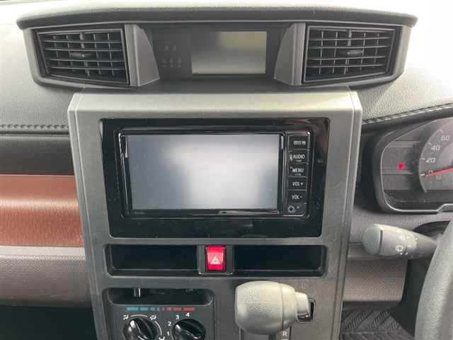 TOYOTA ROOMY 2017