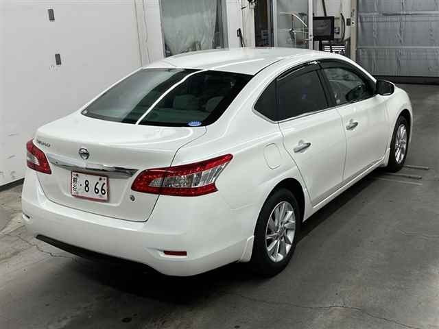 NISSAN SYLPHY 2013