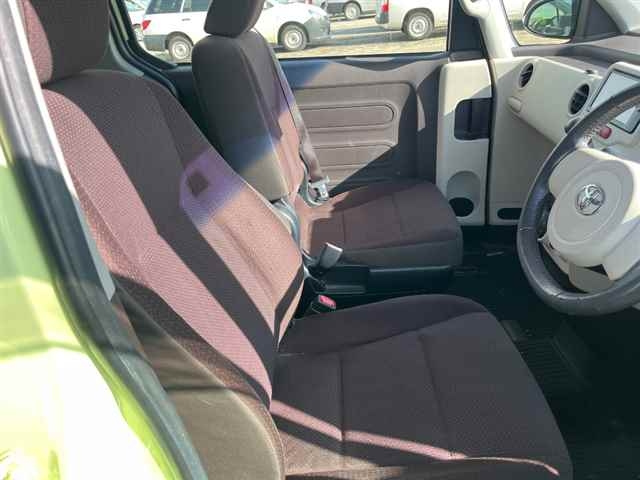 TOYOTA PORTE 2012