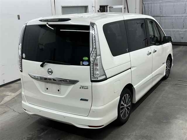 NISSAN SERENA 2015