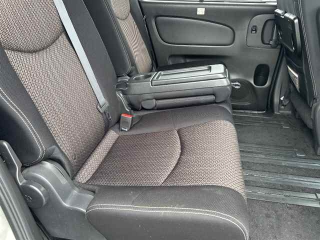 NISSAN SERENA 2015
