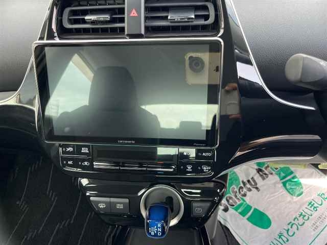 TOYOTA PRIUS PHV 2021