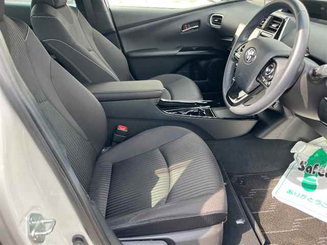 TOYOTA PRIUS PHV 2021