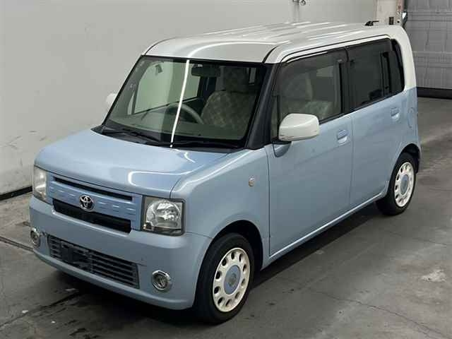 TOYOTA PIXIS SPACE 2014