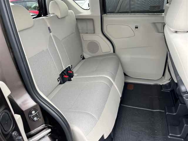 NISSAN ROOX 2025