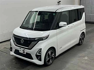 NISSAN ROOX 2020