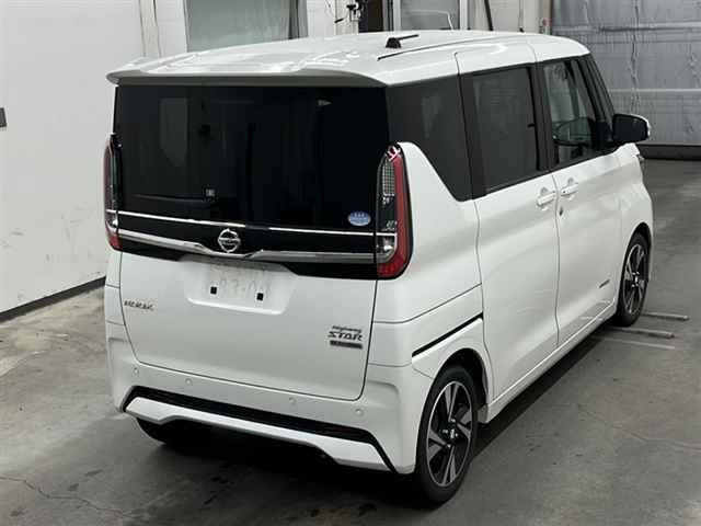 NISSAN ROOX 2020
