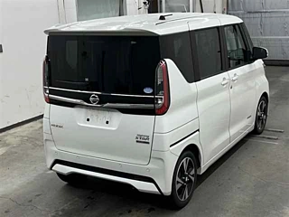 NISSAN ROOX 2020