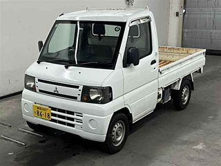 MITSUBISHI MINICAB TRUCK 2011