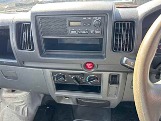 MITSUBISHI MINICAB TRUCK 2011