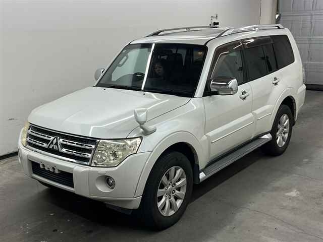 MITSUBISHI PAJERO 2010