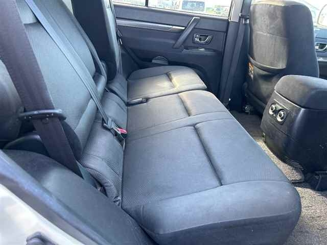 MITSUBISHI PAJERO 2010
