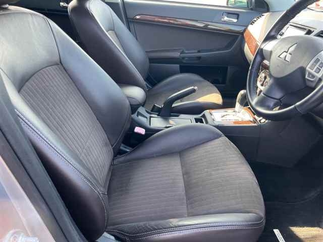 MITSUBISHI GALANT FORTIS 2011