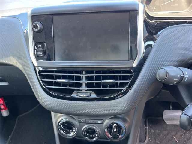PEUGEOT 208 2019