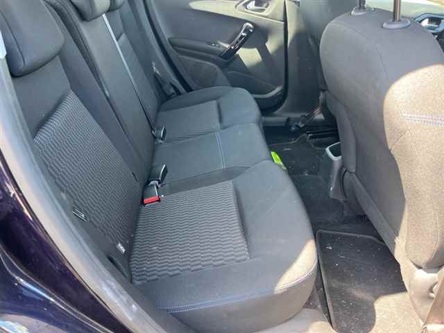 PEUGEOT 208 2019
