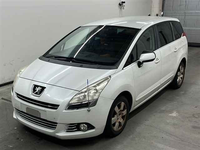 PEUGEOT 5008 2014