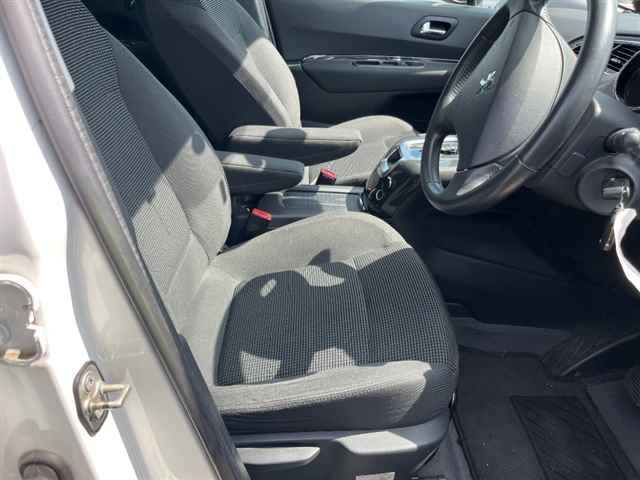 PEUGEOT 5008 2014