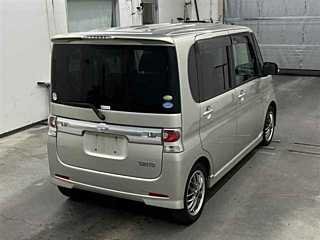 DAIHATSU TANTO 2009