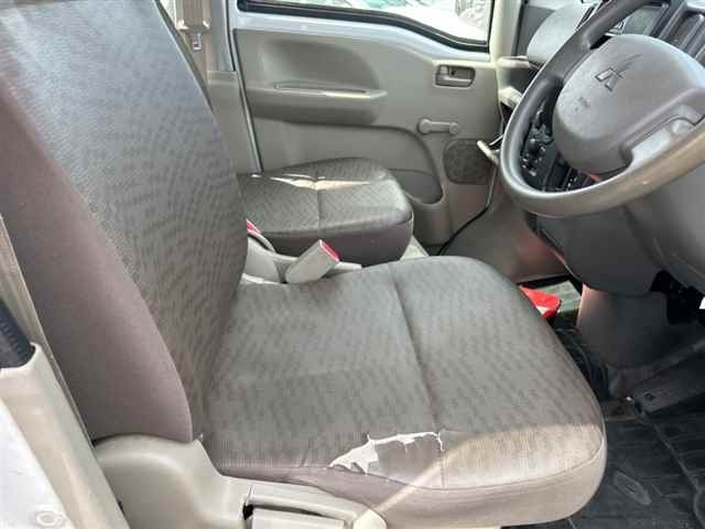 MITSUBISHI MINICAB VAN 2016