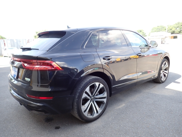 AUDI Q8 2022