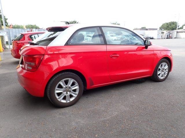 AUDI A1 2011