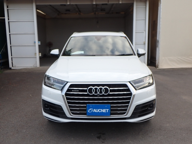 AUDI Q7 2016