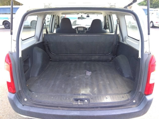TOYOTA PROBOX 2010