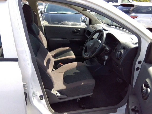 MAZDA FAMILIA VAN 2016