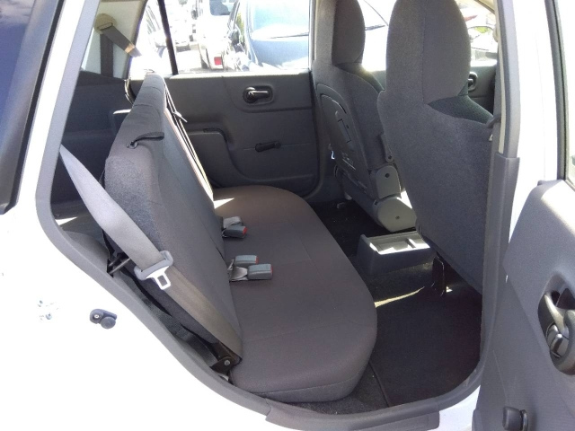 MAZDA FAMILIA VAN 2016