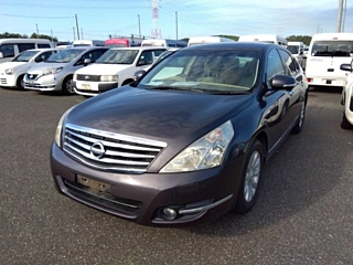 NISSAN TEANA 2010