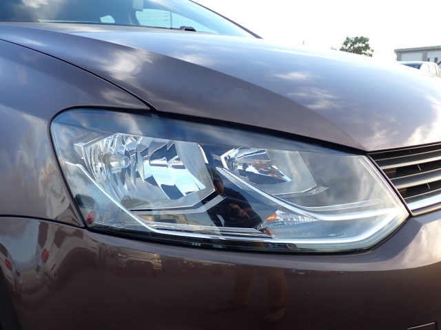 VOLKSWAGEN POLO 2015
