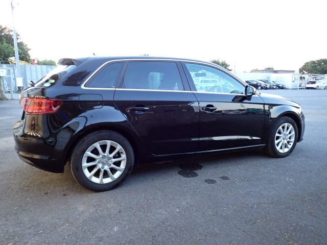 AUDI A3 2015