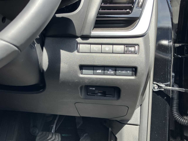 NISSAN X-TRAIL 2025