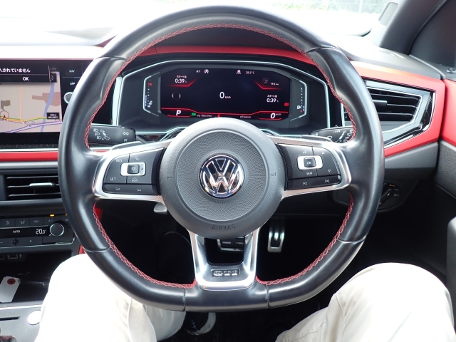 VOLKSWAGEN POLO 2018