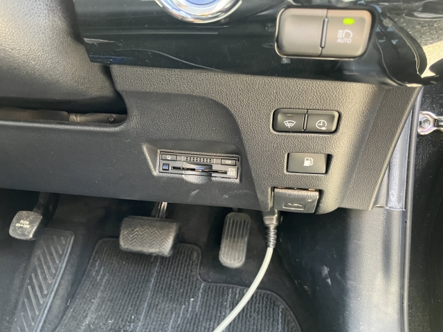 TOYOTA PRIUS PHV 2017