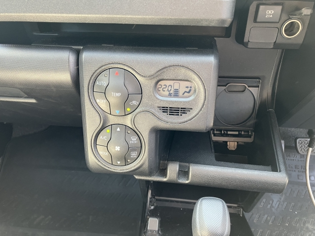 TOYOTA PROBOX 2020