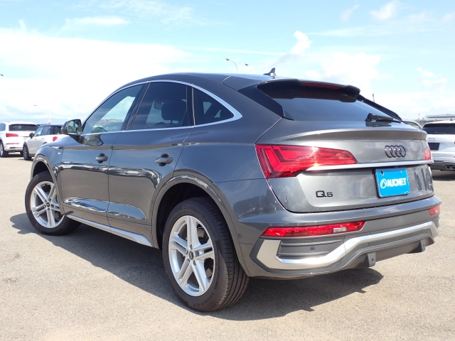 AUDI Q5 2022