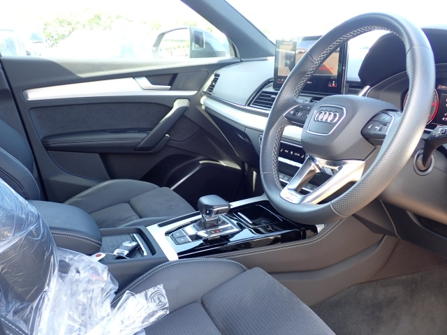 AUDI Q5 2022
