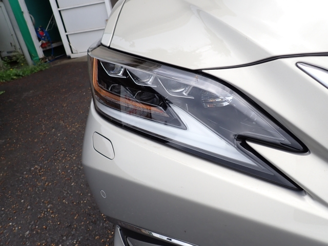 LEXUS ES 2019