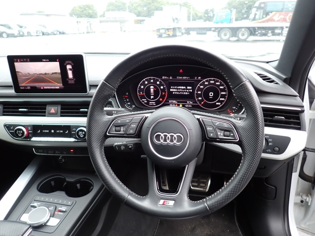 AUDI A4 2017