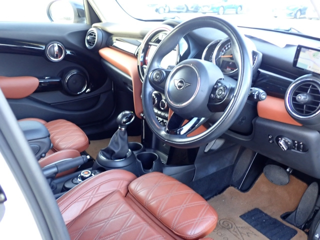 BMW MINI 2019