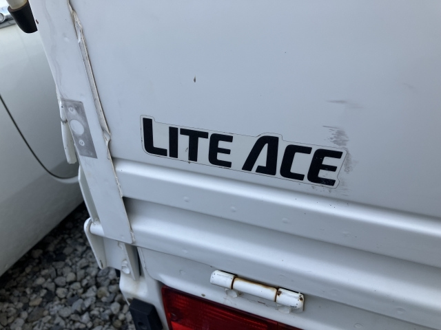 TOYOTA LITE ACE TRUCK 2015