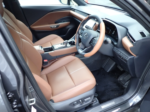 LEXUS LBX 2024