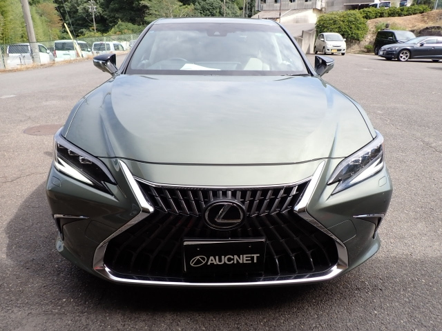 LEXUS ES 2023